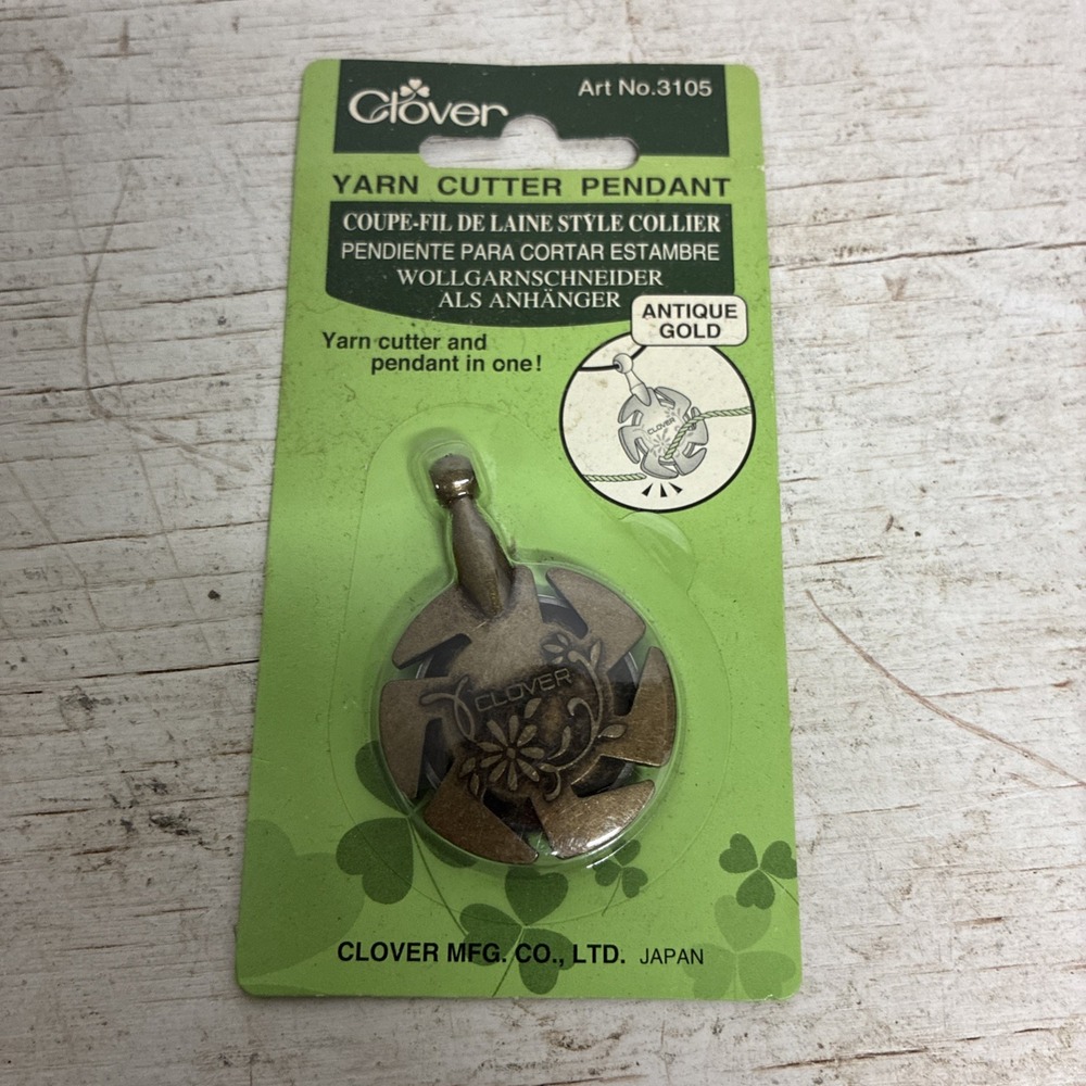 Clover 3105 Yarn Cutter Pendant, Antique Gold